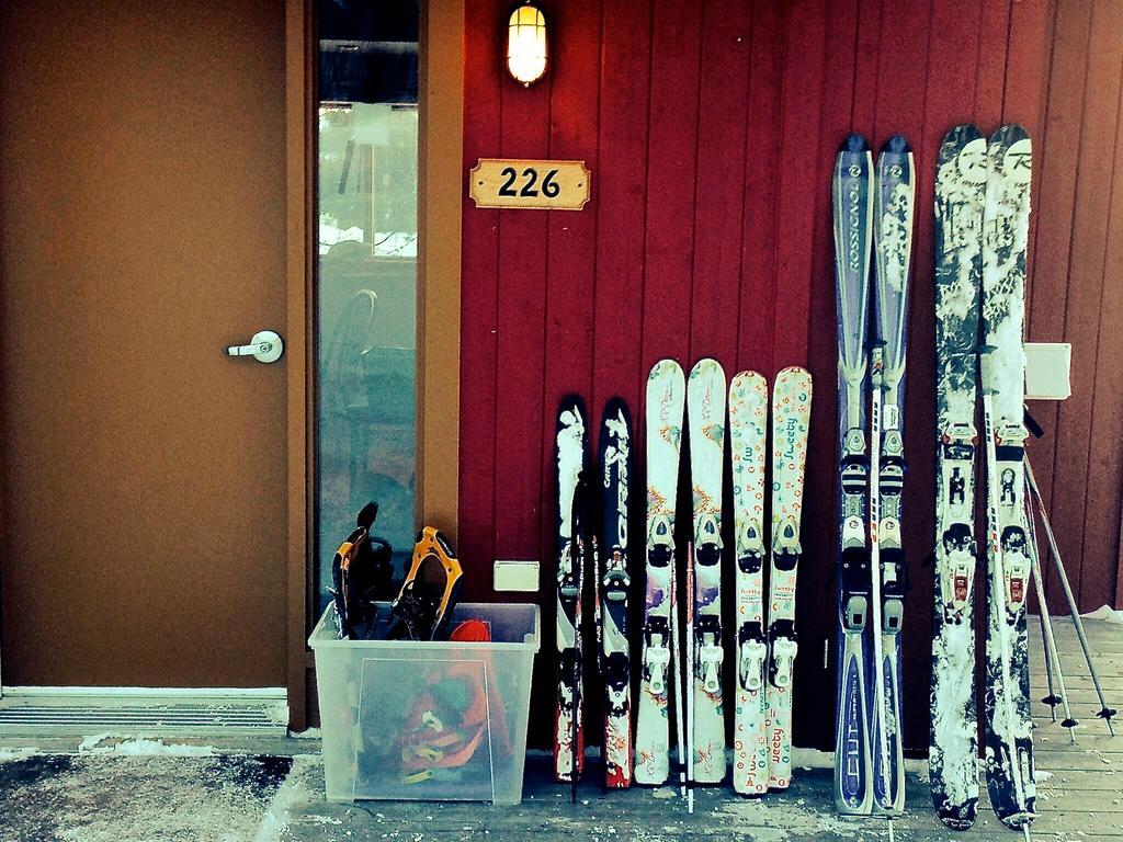 Chalet Station Touristique Pin Rouge *