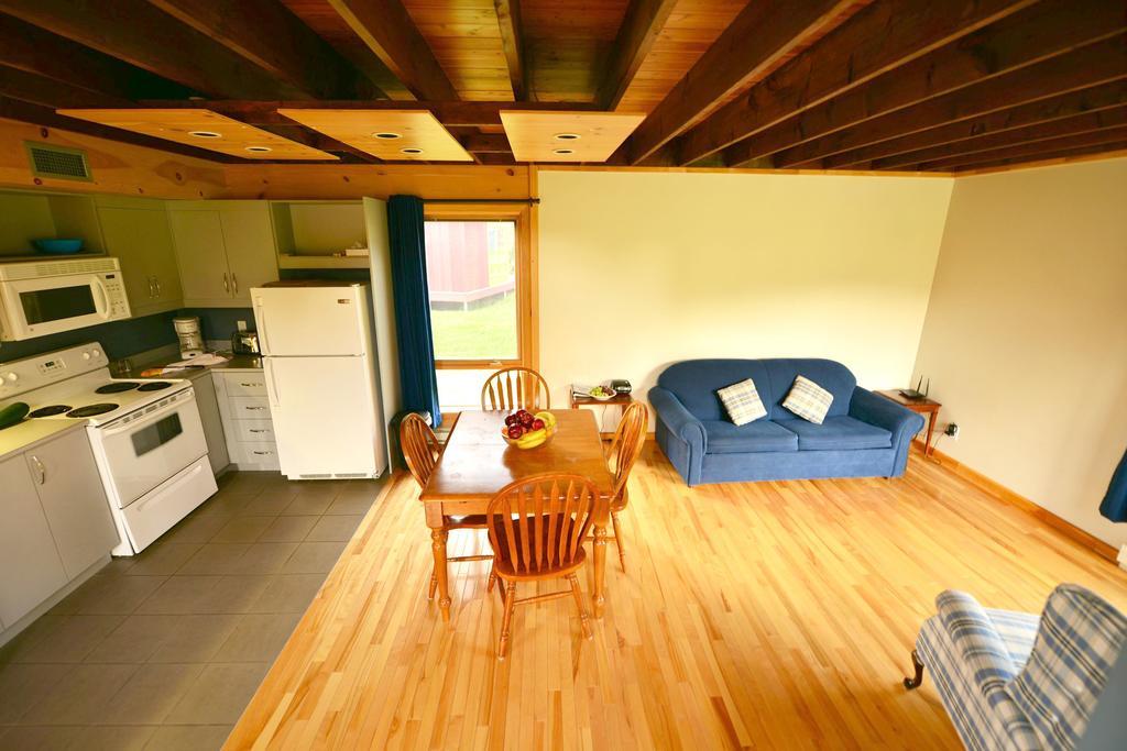 Chalet Station Touristique Pin Rouge New Richmond